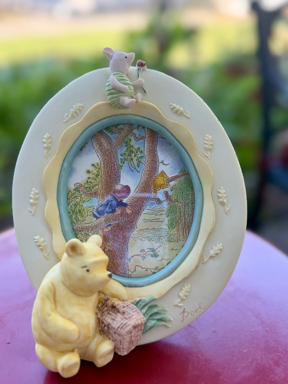 Winnie the Pooh Decorative Oval Picture Frame - Cream & Yellow